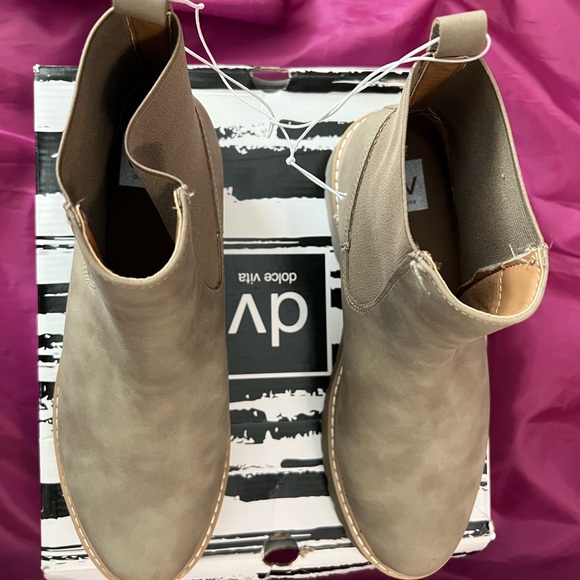 Dolce Vita Chelsea boot - Picture 5 of 5